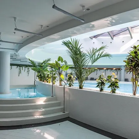In With Pool & Terrace Appartamento Stettino